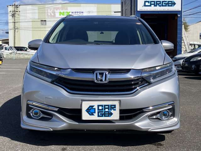 整備、車検、板金塗装、カスタムなどなど車のことならお任せください!