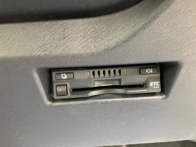 【ETC】高速道路の料金所をストレスなく通過!話題のスポットやサービスエリアに多い「スマートIC」利用時は必須のアイテムです。当店でセットアップを実施、ご納車当日からすぐにご利用いただけます!