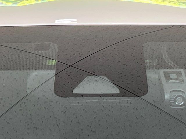 �y�v���N���b�V���Z�[�t�e�B�z�O���̎ԗ��������m���A�Փ˂������Ȏ��͌x��Œ��ӂ𑣂��A�u���[�L�𓥂ޗ͂��T�|�[�g�B�u���[�L�𓥂߂Ȃ������ꍇ�͏Փ˔�Q�y���u���[�L���쓮�A�Փˉ�����T�|�[�g���܂��B