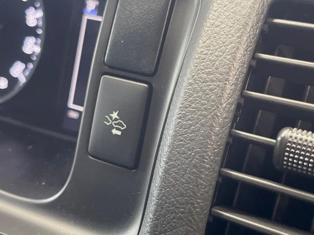 �y�g���^�Z�[�t�e�B�Z���X�z���s���ɑO���̎ԗ�����F�����A�Փ˂������Ȏ��͌x��ƃu���[�L�ŏՓˉ���Ɣ�Q�y�����A�V�X�g�B�����S�Ƀh���C�u�����y���݂��������܂��B