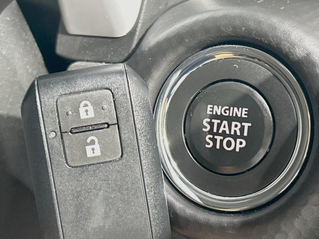 �y�L�[���X�X�^�[�g�V�X�e���z�J�o����|�P�b�g�ɓ��ꂽ�܂܂ł��h�A�̎{���E�������\�ȃX�}�[�g�L�[�𑕔��B�G���W���̃I���E�I�t�����J�M�����o���K�v����������Ƃ��Ă��֗��ł���