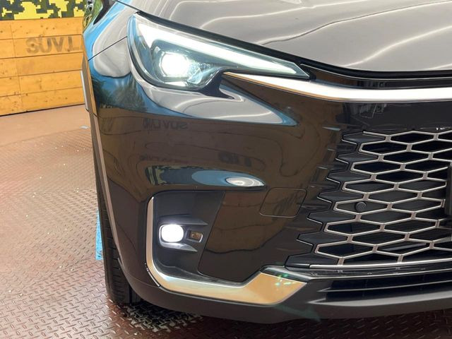 �yLED�w�b�h���C�g�z���V����ԑ��s�����ǍD�Ȏ��E���m�ۂ����S���ĉ^�]�ł��鍂�P�xLED�w�b�h���C�g�𑕔�!�_�����x�������A����d�͂��}�����Ă��܂��B