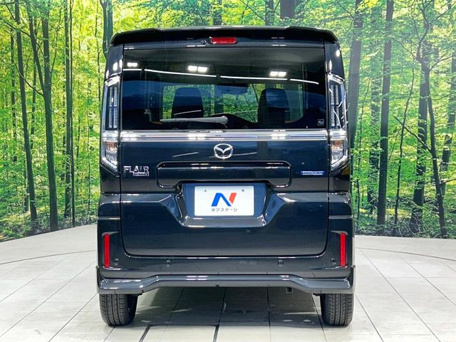 安心の最長10年・走行無制限保証(有償)をご用意。保証内容も充実はもちろん、無料点検&オイル交換や、年中無休の全国・24時間ロードサービスも付帯されておりますのでご安心下さい。