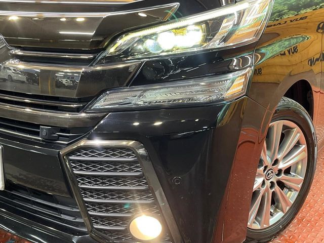 �yLED�w�b�h���C�g�z���V����ԑ��s�����ǍD�Ȏ��E���m�ۂ����S���ĉ^�]�ł��鍂�P�xLED�w�b�h���C�g�𑕔�!�_�����x�������A����d�͂��}�����Ă��܂��B