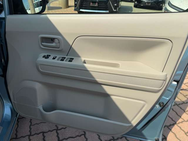 ☆展示場には高品質の中古車や新車が勢揃いです☆展示台数100台の大型展示場へ是非ご来店ください☆