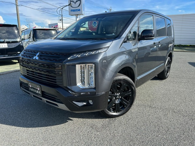 三菱自動車　デリカD:5 特別仕様車「CHAMONIX」パーツ　サイドドアパネル 三菱がデリカD：5の特別仕様車とデリカミニのパッケージ