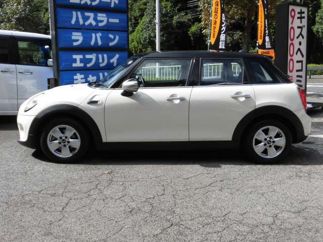 ���Ђ́u�i���ƃv���C�V���O�v��O��I�ɂ������A���ݑ��ꉿ�i�̂��Ԃ�K���ȉ��i�Ŕ̔����Ă���܂��B�܂����s�������A�Ԃ̃R���f�B�V�������d�����Ă���A�S�ԕK�����Ђ̎d����S�����ڂŌ��Ĕ����Ă���܂��B