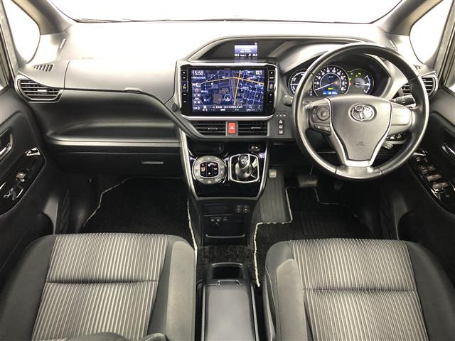 ヴォクシー1.8 ハイブリッド ZS 煌II