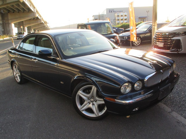 ジャガー XJ 2003年モデル 4.2 エグゼクティブの中古車一覧｜中古車