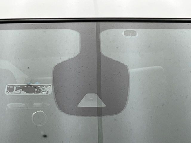 �y�C���e���W�F���g�G�}�[�W�F���V�[�u���[�L�z�t�����g�J�����őO���̎ԗ�����s�҂����m�B�Փ˂������Ȏ��͏Փ˔�Q�y���u���[�L���쓮�A�Փˉ�����T�|�[�g�B�����S�Ƀh���C�u�����y���݂��������܂��B