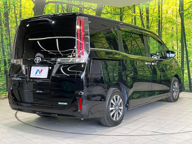 ☆全国のネクステージからお取り寄せが可能※!遠方の店舗に展示してあるクルマが気になる場合も、最寄りの店舗でご覧いただくことが可能です!是非私たちに要望をお聞かせください!※別途費用