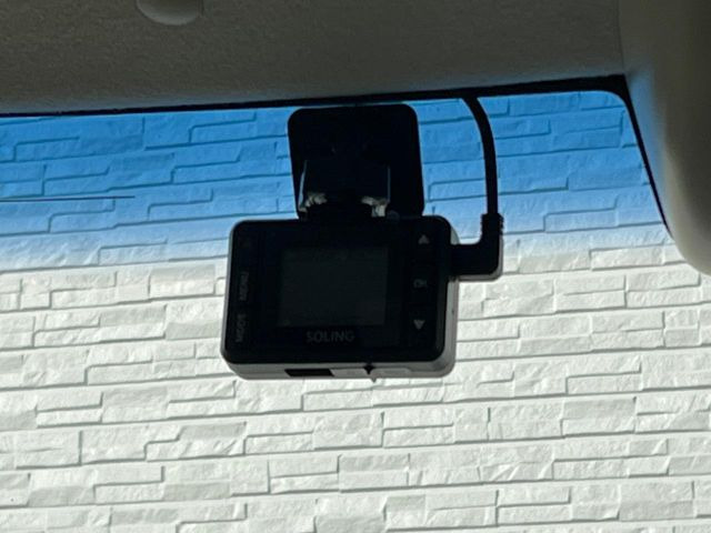 �y�h���C�u���R�[�_�[�z���S�E���S�ȃJ�[���C�t�ɕK�{�̃h���C�u���R�[�_�[�𑕔�!���s���͂������A������^�]�⎖�̂ɑ��������ۂ̏󋵂��f���ŋL�^���A����̃��X�N�ɔ����܂��B