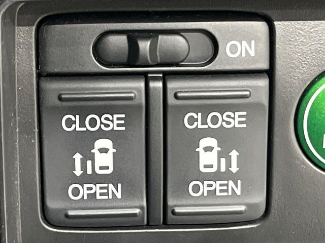 �y�����p���[�X���C�h�h�A�z�X�}�[�g�L�[��^�]�Ȃ̃X�C�b�`�Ō�ȗ����X���C�h�h�A�̊J���\���d��������͂����ăh�A���J����K�v�������A�����Ȃ��q�l�ł��ȒP�ɊJ���߂ł����K�ł���