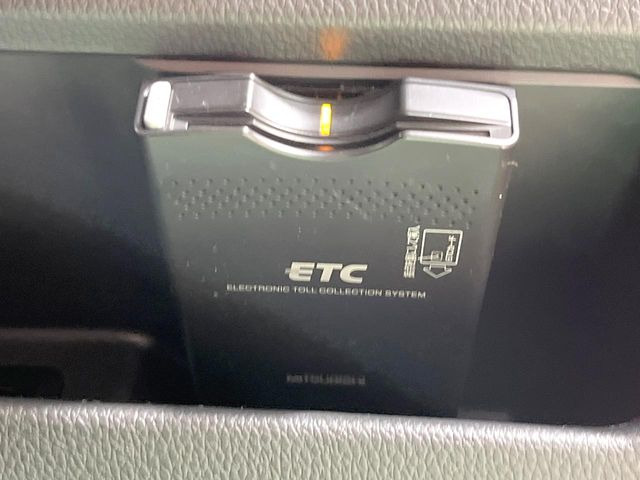 【ETC】高速道路の料金所をストレスなく通過!話題のスポットやサービスエリアに多い「スマートIC」利用時は必須のアイテムです。当店でセットアップを実施、ご納車当日からすぐにご利用いただけます!