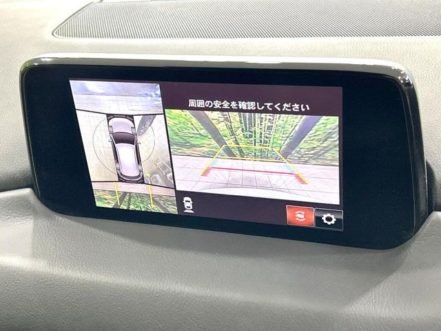 �y360&deg;�r���[���j�^�[�z��p�̃J�����ɂ��A�ォ�猩���낵���悤�Ȏ��_��360�x�N���}�̎��͂��m�F���邱�Ƃ��ł��܂����c�񒓎Ԃ╝�񂹎��Ɋ��􂵂Ă���܂���