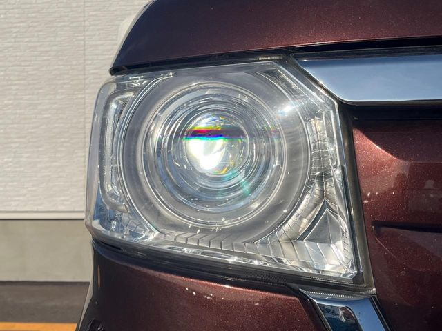 �yLED�w�b�h���C�g�z���V����ԑ��s�����ǍD�Ȏ��E���m�ۂ����S���ĉ^�]�ł��鍂�P�xLED�w�b�h���C�g�𑕔�!�_�����x�������A����d�͂��}�����Ă��܂��B