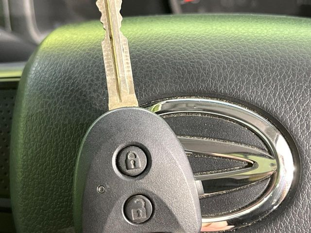 �y�L�[���X�z�������ꂽ�ꏊ����ł��{�^����Ńh�A�̊J���E�{�����ł���̂łƂ��Ă��֗�!�h�A�̌�������ɏ������邱�Ƃ�����܂����