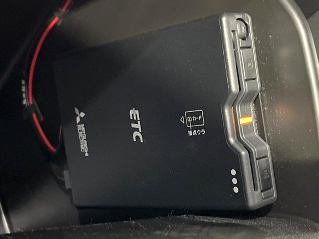 【ETC】高速道路の料金所をストレスなく通過!話題のスポットやサービスエリアに多い「スマートIC」利用時は必須のアイテムです。当店でセットアップを実施、ご納車当日からすぐにご利用いただけます!