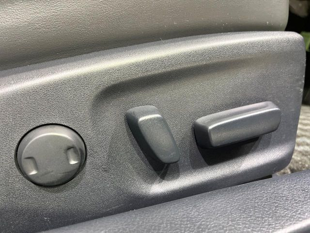 �y�p���[�V�[�g�z�X�C�b�`��ŊȒP�ɃV�[�g�̔��������\!�d��������͂�����܂���!���K�ȃV�[�g�|�W�V�����ɃZ�b�g���āA���K�ȃh���C�u�����y���݂��������B