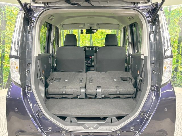 ���i�̂���������ʋ΁A���}���ɏ\���ȉ׎��X�y�[�X���m�ۂ��Ă���܂��B�Z�J���h�V�[�g��|���ƁA�傫�ȉו��̐ύڂ��\�ł���