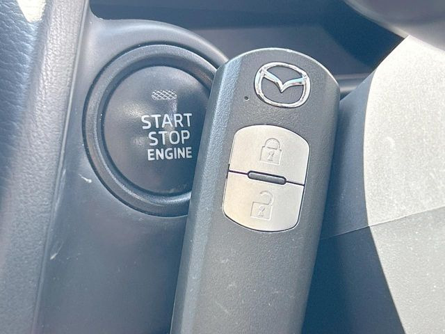 �y�A�h�o���X�g�L�[�z�J�o����|�P�b�g�ɓ��ꂽ�܂܂ł��h�A�̎{���E�������\�ȃX�}�[�g�L�[�𑕔��B�G���W���̃I���E�I�t�����J�M�����o���K�v����������Ƃ��Ă��֗��ł���