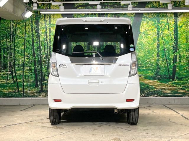 安心の最長10年・走行無制限保証(有償)をご用意。保証内容も充実はもちろん、無料点検&オイル交換や、年中無休の全国・24時間ロードサービスも付帯されておりますのでご安心下さい。