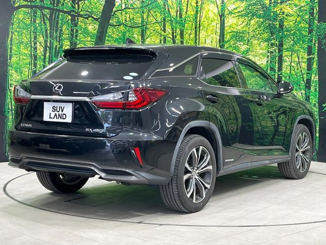 ☆全国のネクステージからお取り寄せが可能※!遠方の店舗に展示してあるクルマが気になる場合も、最寄りの店舗でご覧いただくことが可能です!是非私たちに要望をお聞かせください!※別途費用