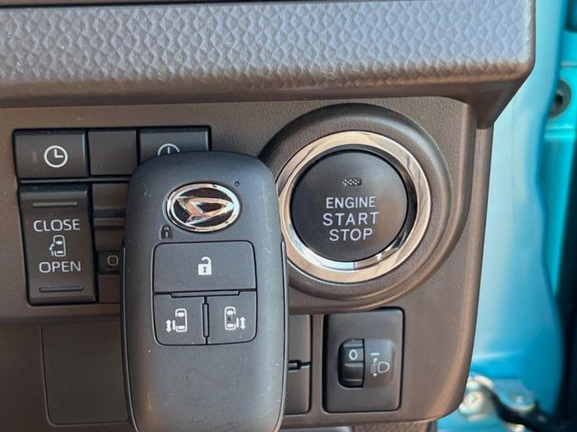 �y�L�[���X�X�^�[�g�V�X�e���z�J�o����|�P�b�g�ɓ��ꂽ�܂܂ł��h�A�̎{���E�������\�ȃX�}�[�g�L�[�𑕔��B�G���W���̃I���E�I�t�����J�M�����o���K�v����������Ƃ��Ă��֗��ł���c