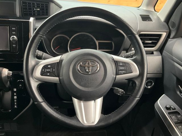 �y�����v�����X�e�A�����O�z�㎿�Ȋv���g�p���邱�ƂŁA��ɂ����������݂ƂĂ��^�]���₷���n���h���ł���