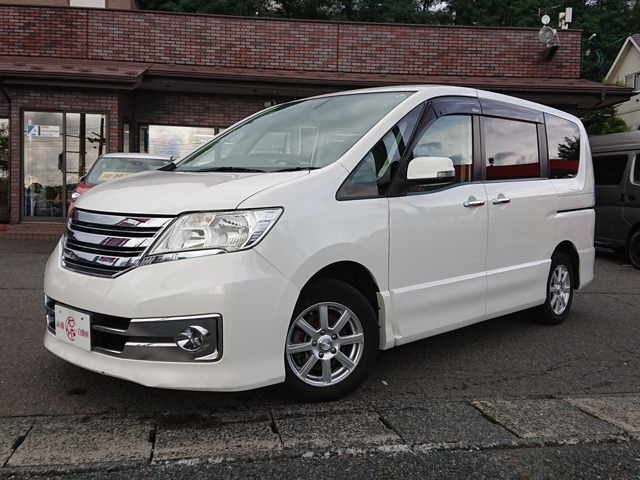 セレナ2.0 ライダー 4WD