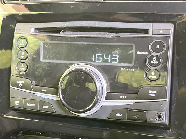 お好きな音楽を車内でお楽しみいただけます♪スピーカー交換・ウーハー追加などの音質向上や、最新ナビ・後席モニター等の取り付けも是非ご相談ください!