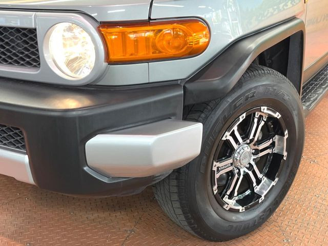 FJ新品未使用レアサイズ トヨタ FJクルーザー 4.0 カラーパッケージ 4WD 310.1万円 平成