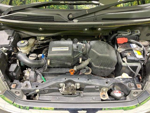 親切・丁寧な専門メカニックスタッフが応対!・車検・点検整備・事故等の修理などアフターサービスも安心。お車のカスタマイズもネクステージのサービススタッフまでご相談ください!