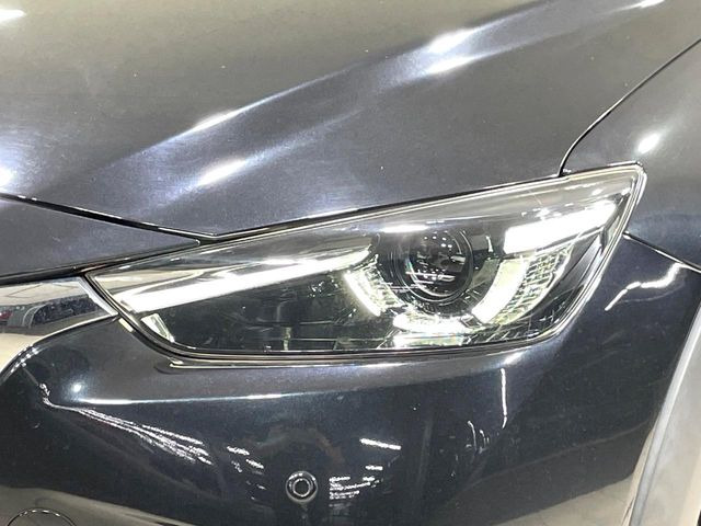 �yLED�w�b�h���C�g�z���V����ԑ��s�����ǍD�Ȏ��E���m�ۂ����S���ĉ^�]�ł��鍂�P�xLED�w�b�h���C�g�𑕔�!�_�����x�������A����d�͂��}�����Ă��܂��B