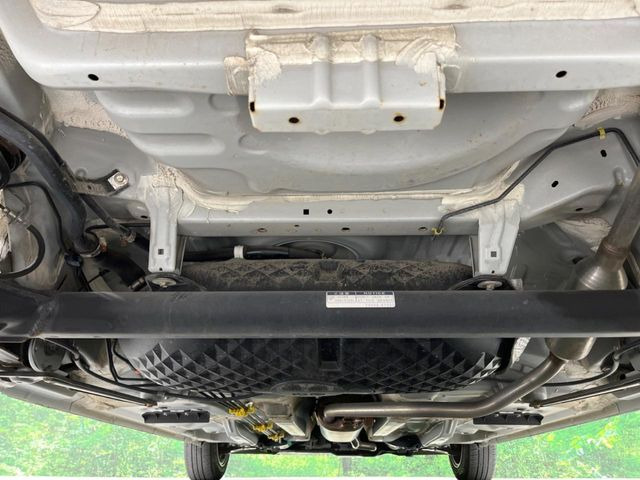 下回りがきれいなうちに、防錆加工の施工がオススメ。降雪地域はもちろん、沿岸部にお住いの方や、趣味でマリン・ウィンタースポーツをされる方に大変好評いただいております。