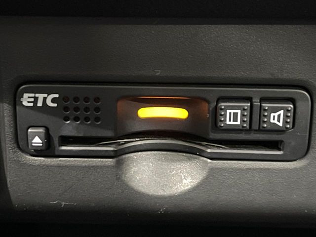 【ETC】高速道路の料金所をストレスなく通過!話題のスポットやサービスエリアに多い「スマートIC」利用時は必須のアイテムです。当店でセットアップを実施、ご納車当日からすぐにご利用いただけます!