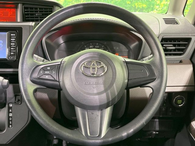 ステアリングも使用感が少なく、きれいな状態となっております♪