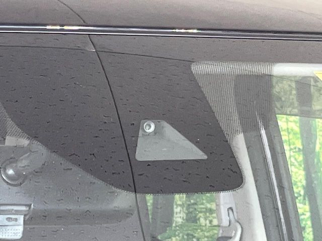 �y�O�He-Assist�z���s���ɑO���̎ԗ�����F�����A�Փ˂������Ȏ��͌x��ƃu���[�L�ŏՓˉ���Ɣ�Q�y�����A�V�X�g�B�����S�Ƀh���C�u�����y���݂��������܂��B