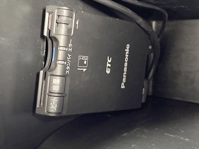 【ETC】高速道路の料金所をストレスなく通過!話題のスポットやサービスエリアに多い「スマートIC」利用時は必須のアイテムです。当店でセットアップを実施、ご納車当日からすぐにご利用いただけます!