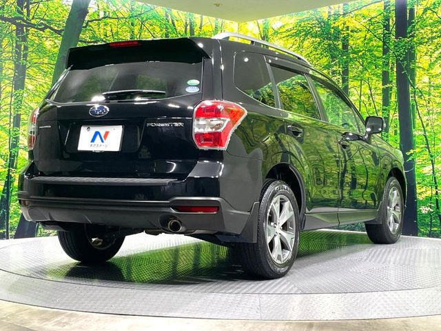 ☆全国のネクステージからお取り寄せが可能※!遠方の店舗に展示してあるクルマが気になる場合も、最寄りの店舗でご覧いただくことが可能です!是非私たちに要望をお聞かせください!※別途費用