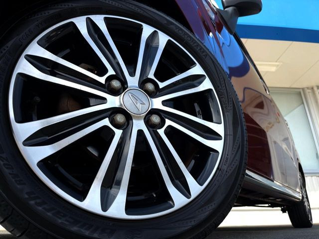 �y����15�C���`�A���~�z�C�[���z�O�ςɃ}�b�`���������A���~�z�C�[���𑕒����Ă���܂��B�e��ЊO�A���~�z�C�[����A�X�^�b�h���X�^�C�����戵�����Ă���܂��B���񂲑��k����������