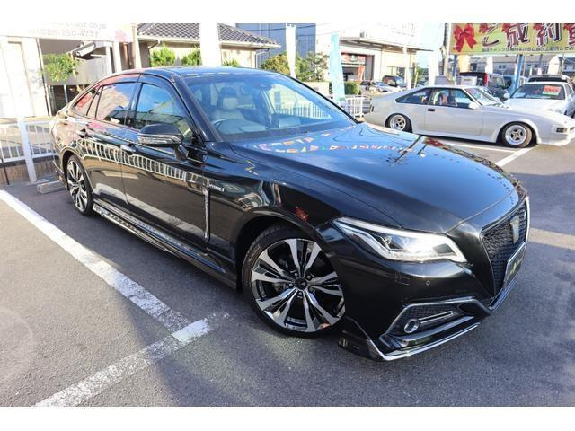 モデリスタコンプリート(フルエアロ!アルミ!マフラー)ばっちり決めてカッコイイです!外装内装綺麗です!装備も豪華!サンルーフ!安全装備多数!車検が満タン!令和9年6月まで!これはお買い得!早いもの勝ち