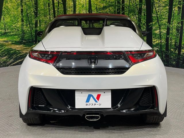 安心の最長10年・走行無制限保証(有償)をご用意。保証内容も充実はもちろん、無料点検&オイル交換や、年中無休の全国・24時間ロードサービスも付帯されておりますのでご安心下さい。