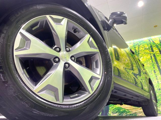 【純正17インチアルミホイール】外観にマッチした純正アルミホイールを装着しております。各種社外アルミホイールや、スタッドレスタイヤも取扱いしております。是非ご相談ください♪