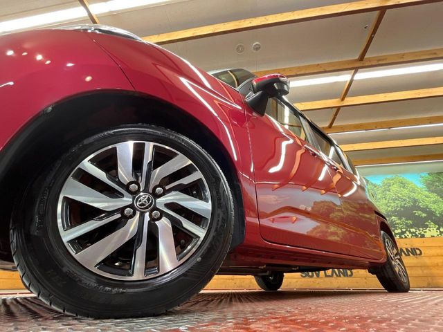 �y����14�C���`�A���~�z�C�[���z�O�ςɃ}�b�`���������A���~�z�C�[���𑕒����Ă���܂��B�e��ЊO�A���~�z�C�[����A�X�^�b�h���X�^�C�����戵�����Ă���܂��B���񂲑��k����������