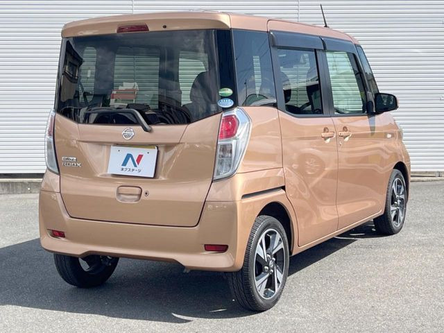 ☆全国のネクステージからお取り寄せが可能※!遠方の店舗に展示してあるクルマが気になる場合も、最寄りの店舗でご覧いただくことが可能です!是非私たちに要望をお聞かせください!※別途費用