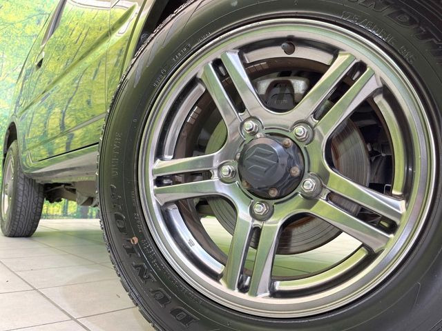 【純正16インチアルミホイール】外観にマッチした純正アルミホイールを装着しております。各種社外アルミホイールや、スタッドレスタイヤも取扱いしております。是非ご相談ください♪