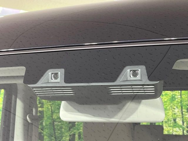 【スズキ セーフティサポート】走行中に前方の車両等を認識し、衝突しそうな時は警報とブレーキで衝突回避と被害軽減をアシスト。より安全にドライブをお楽しみいただけます。