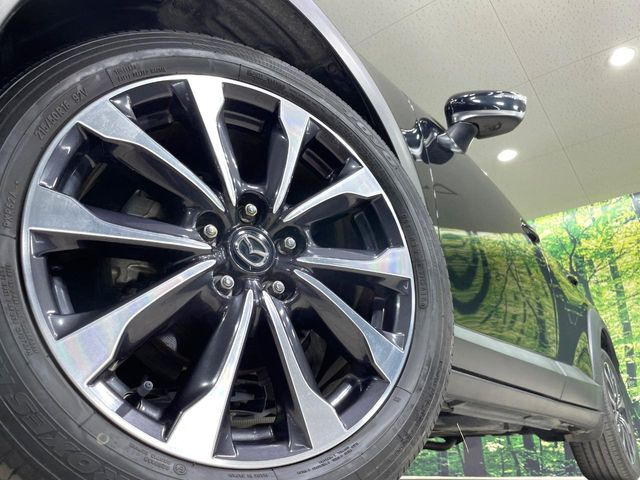 �y����18�C���`�A���~�z�C�[���z�O�ςɃ}�b�`���������A���~�z�C�[���𑕒����Ă���܂��B�e��ЊO�A���~�z�C�[����A�X�^�b�h���X�^�C�����戵�����Ă���܂��B���񂲑��k����������