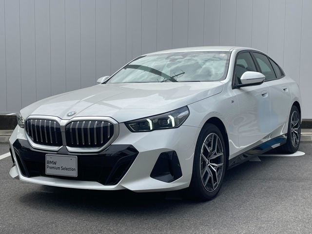 5シリーズセダン523d xドライブ Mスポーツ 4WD